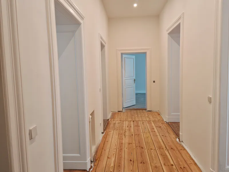 Freundliche, aufwändig sanierte 5 Zimmer Wohnung im Hochparterre — photo 1
